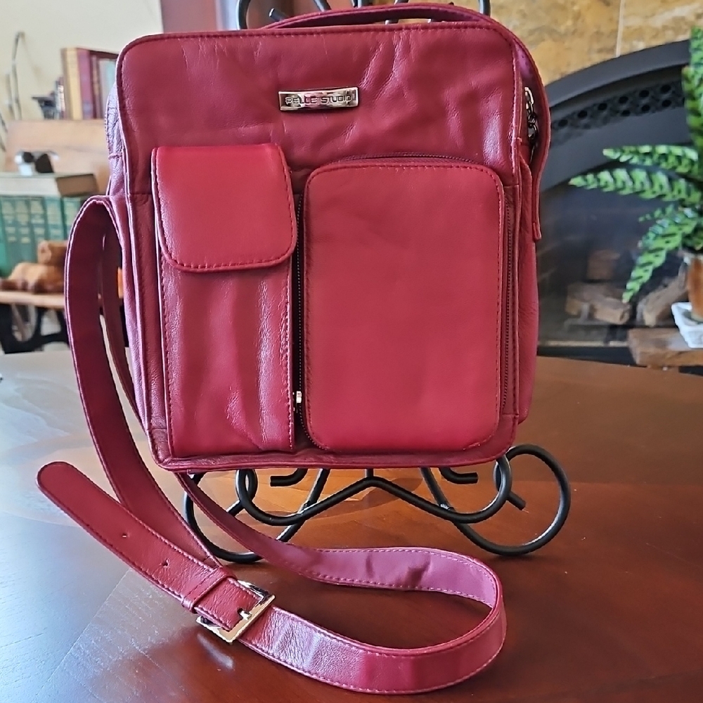 Wilsons Genuine Leather Pelle Studio Red Purse